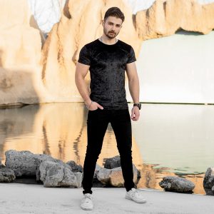 تیشرت مخمل مشکی مردانه مدل kevin