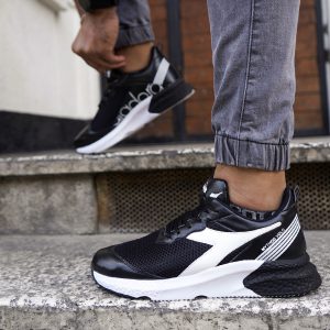 کفش مردانه Diadora مدل S500 رنگ مشکی