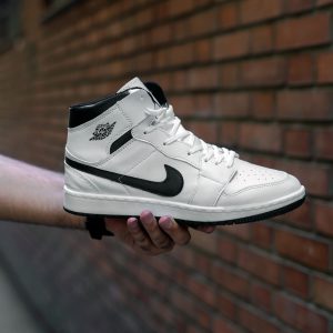 کفش وزرشی نایک مردانه Air Jordan سفید مدل D43