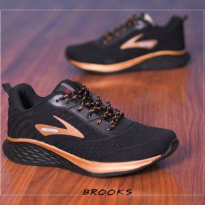 کفش مردانه Brooks مدل Soula طلایی