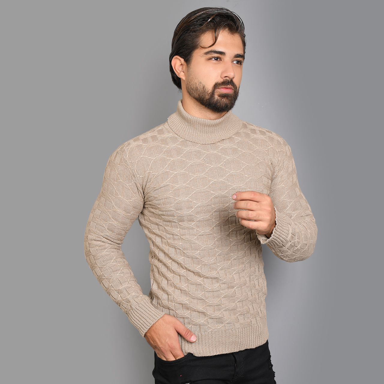پلیور یقه اسکی کرم طرح لوزی مردانه مدل G10