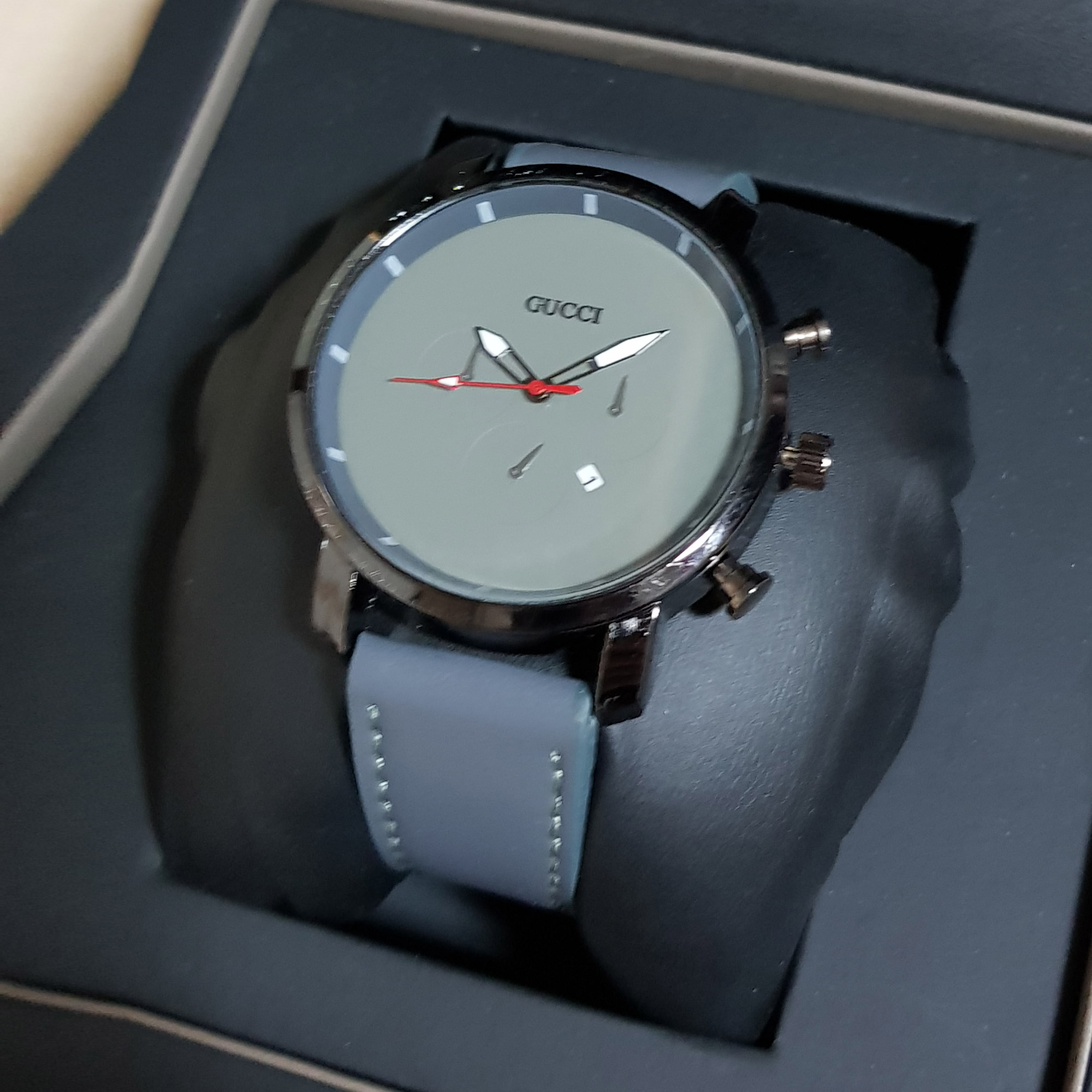 ساعت مچی مردانه Gucci مدل Slip طوسی