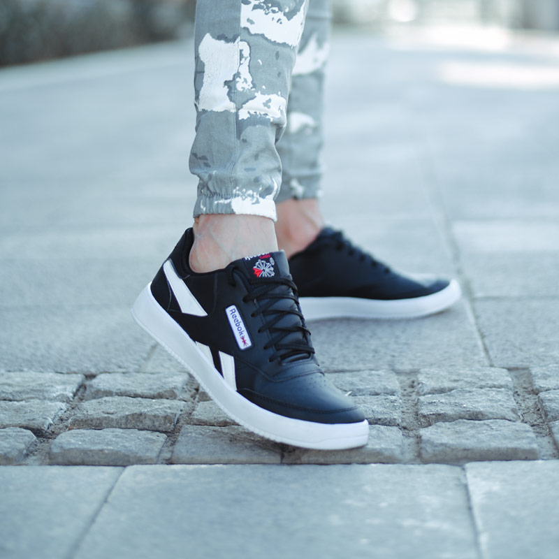 کفش مردانه Reebok مدل zoka مشکی سفید