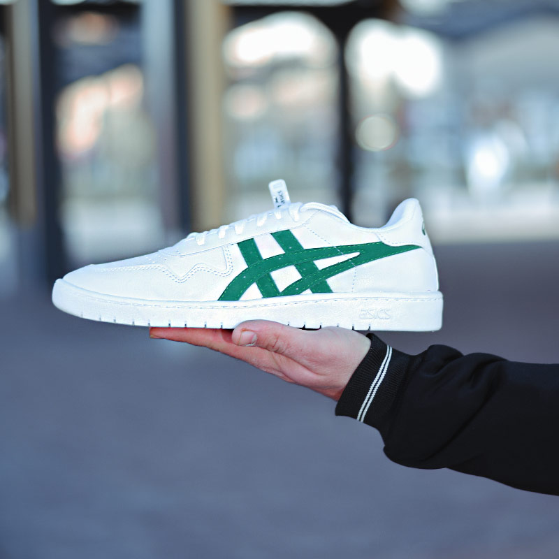 کفش asics مدل Faran سفیدسبز