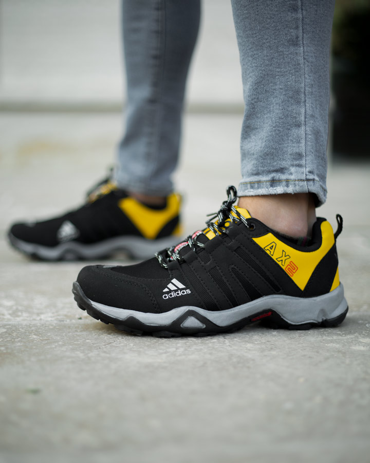 کفش مردانه Adidas مدل Sosalo مشکی زرد