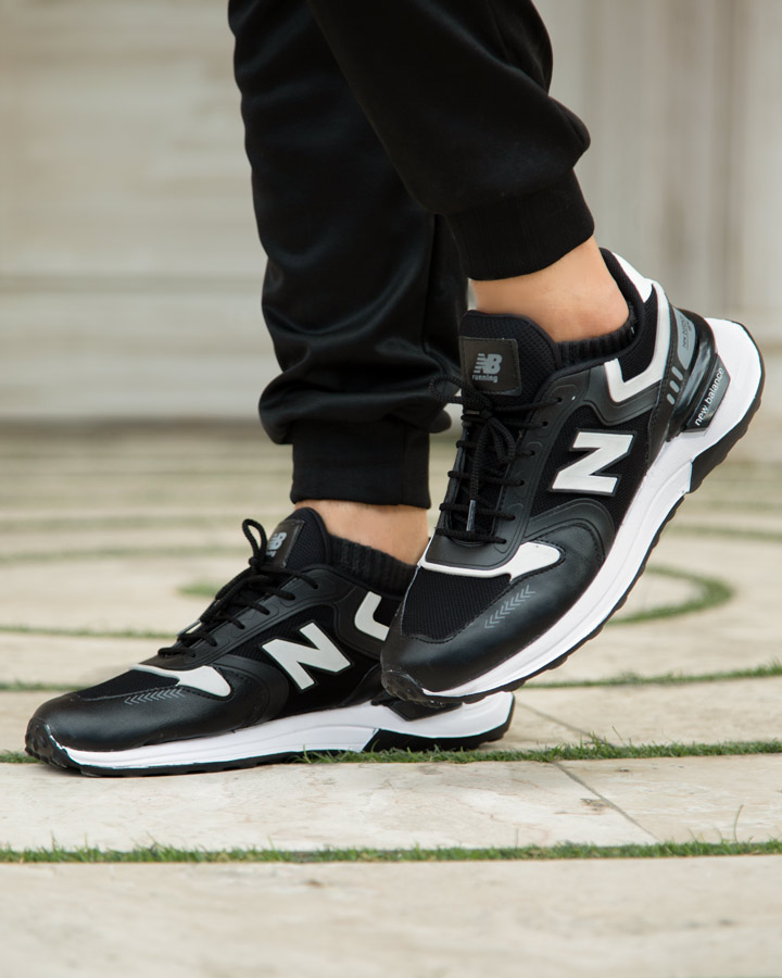کفش مردانه New balance مدل Pires مشکی