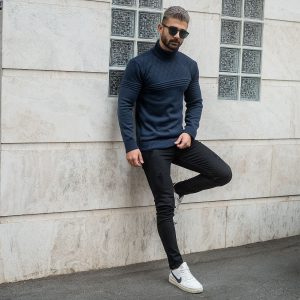 پلیور مردانه سرمه ای طرح لوزی یقه اسکی مدل Havash