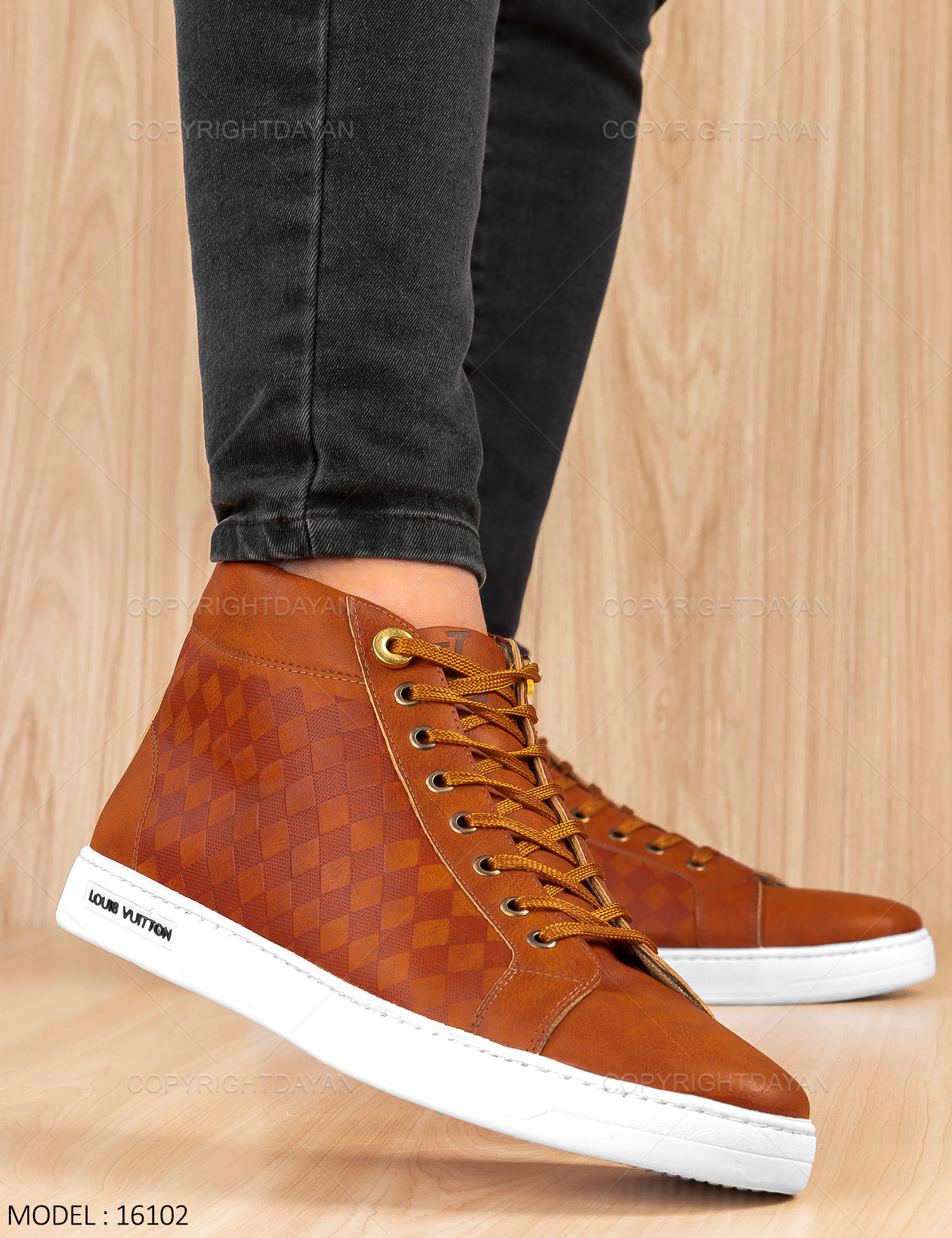 کفش روزمره مردانه Louis vuitton مدل 16102