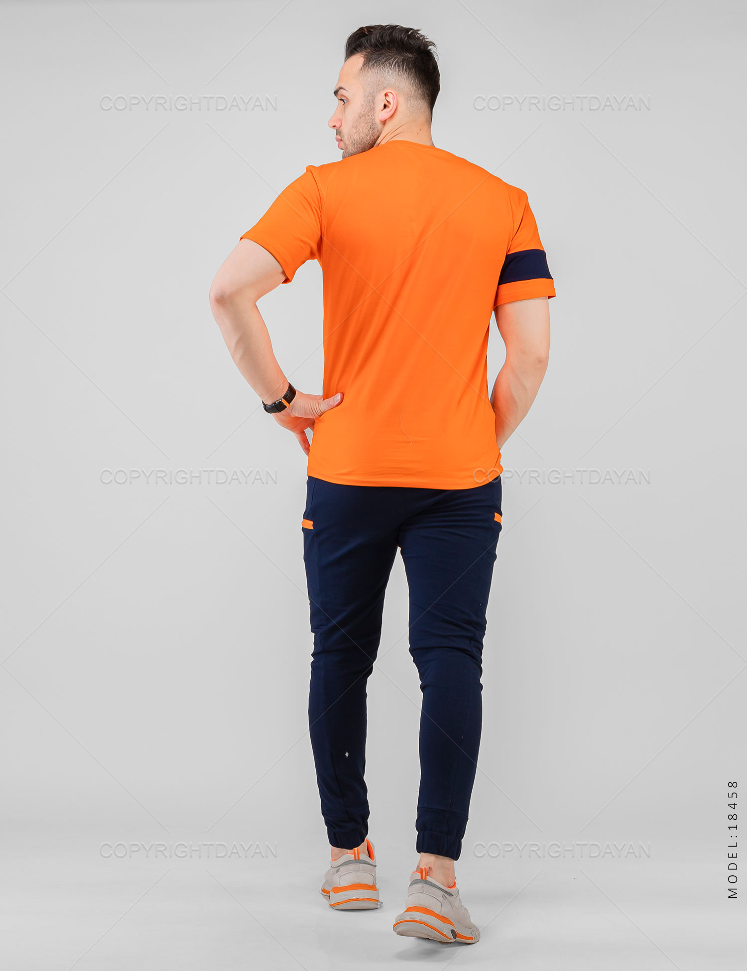 ست تیشرت شلوار مردانه Reebok مدل 18458