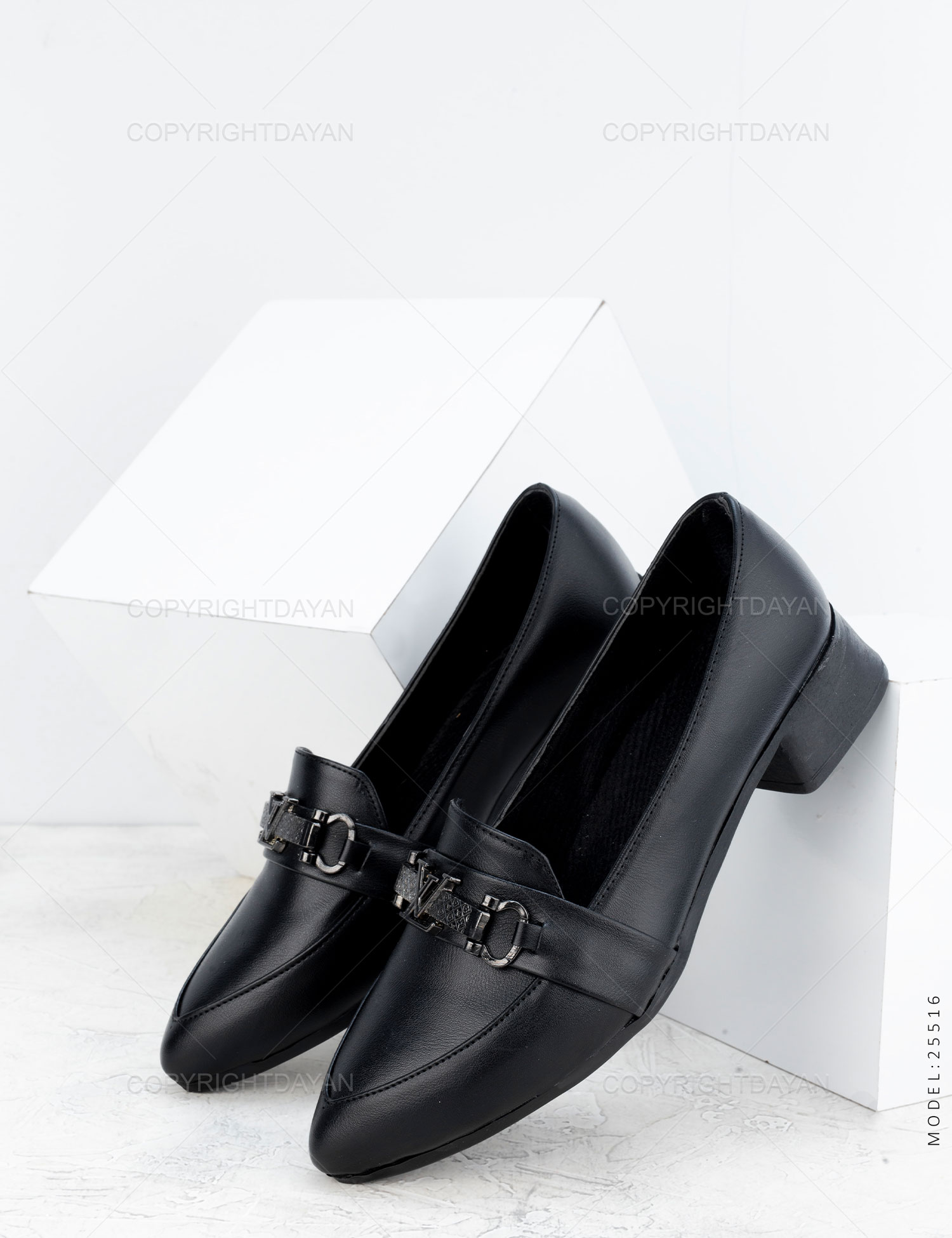 کفش راحتی زنانه Louis Vuitton مدل 25516