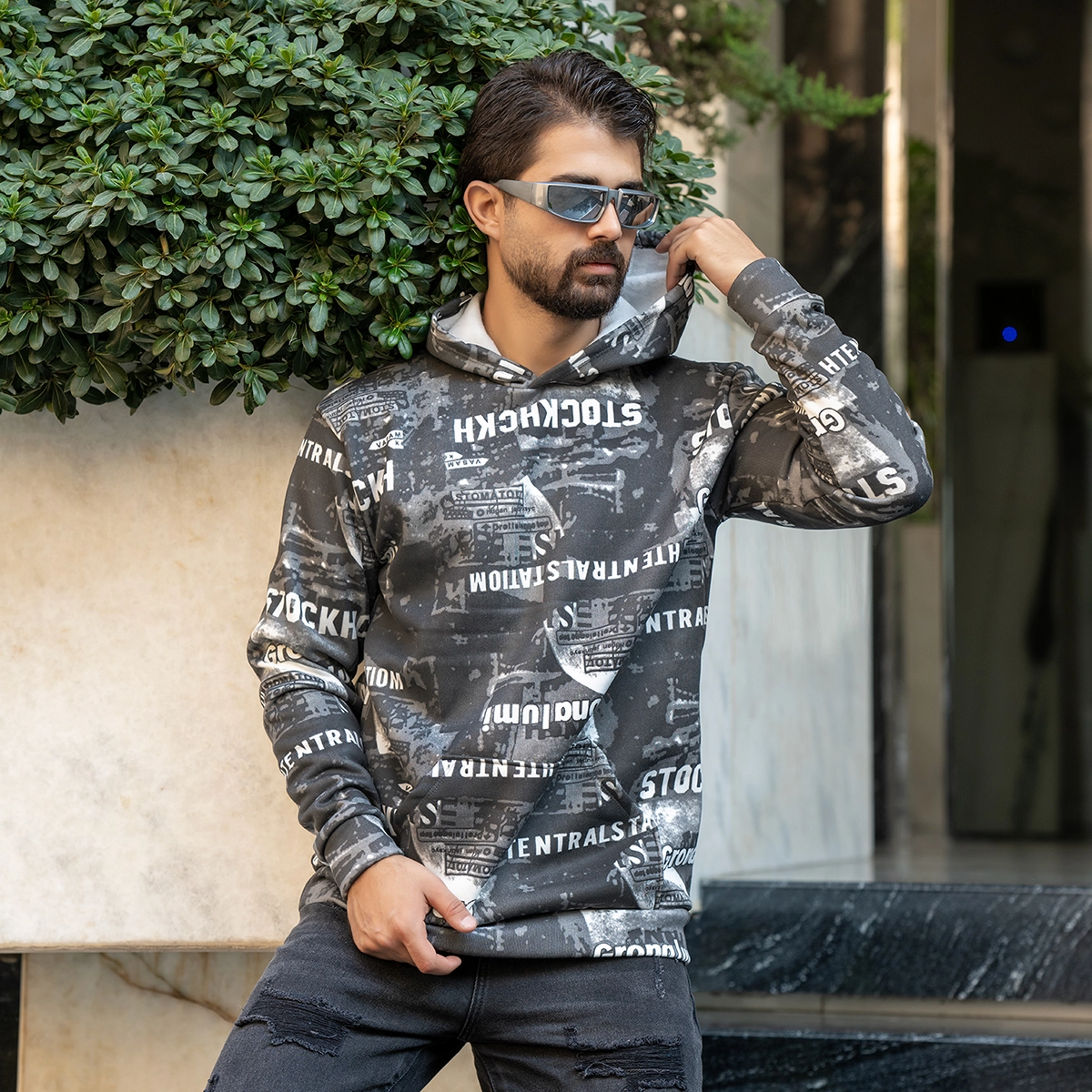 هودی طرحدار مردانه مشکی مدل Pedram