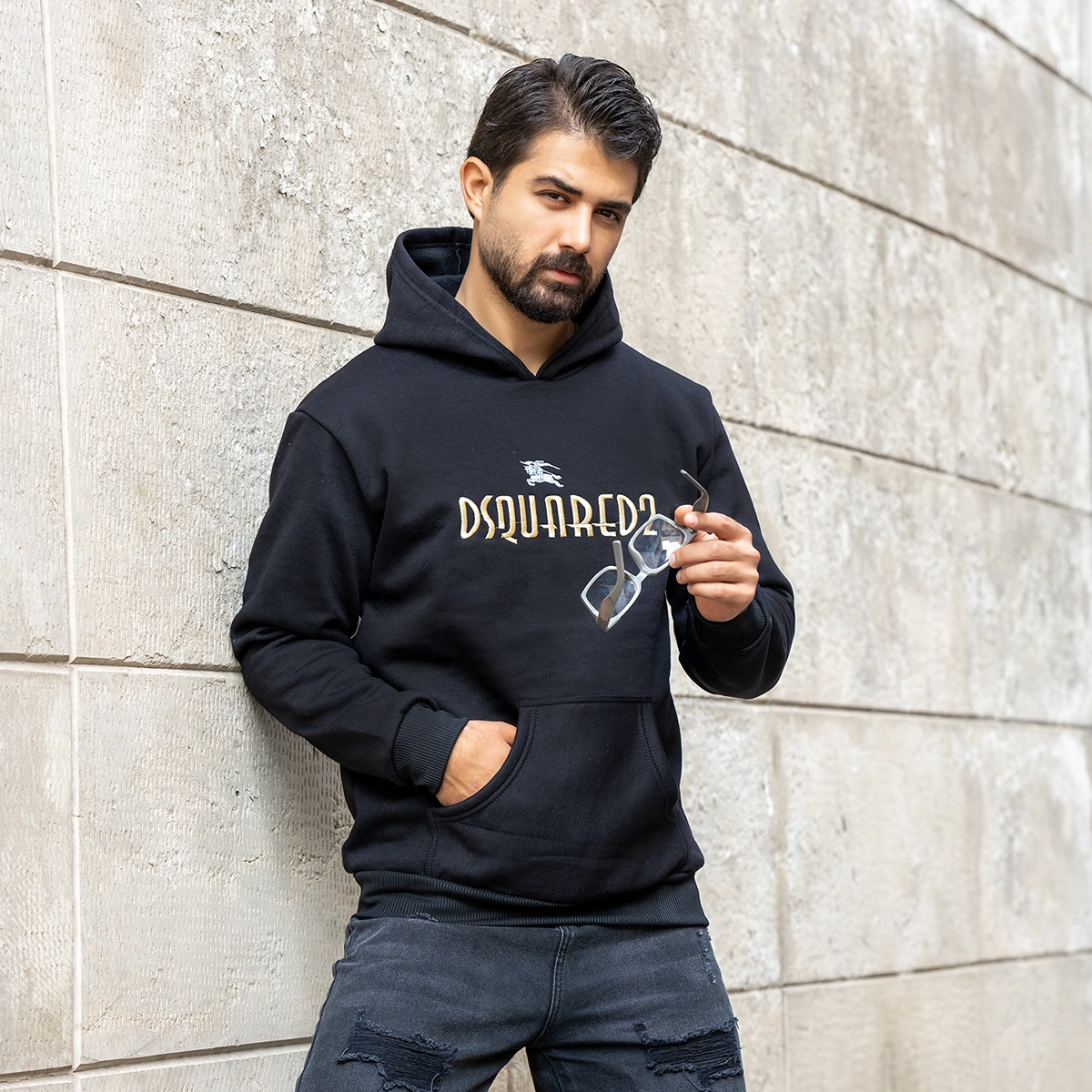 هودی مردانه مشکی DSQUARED2 مدل Behrad