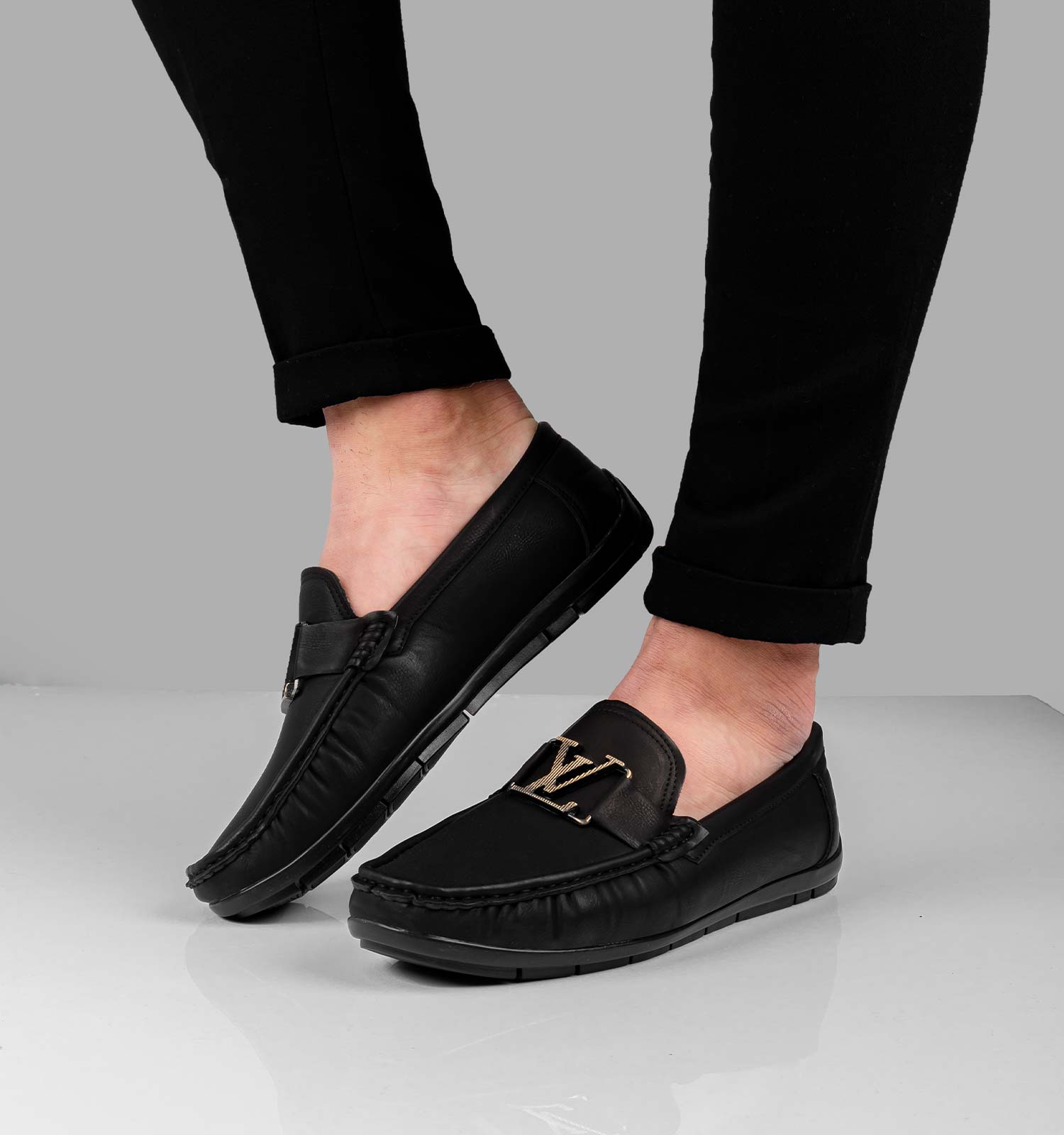 کفش روزمره مردانه Louis Vuitton مدل 26183