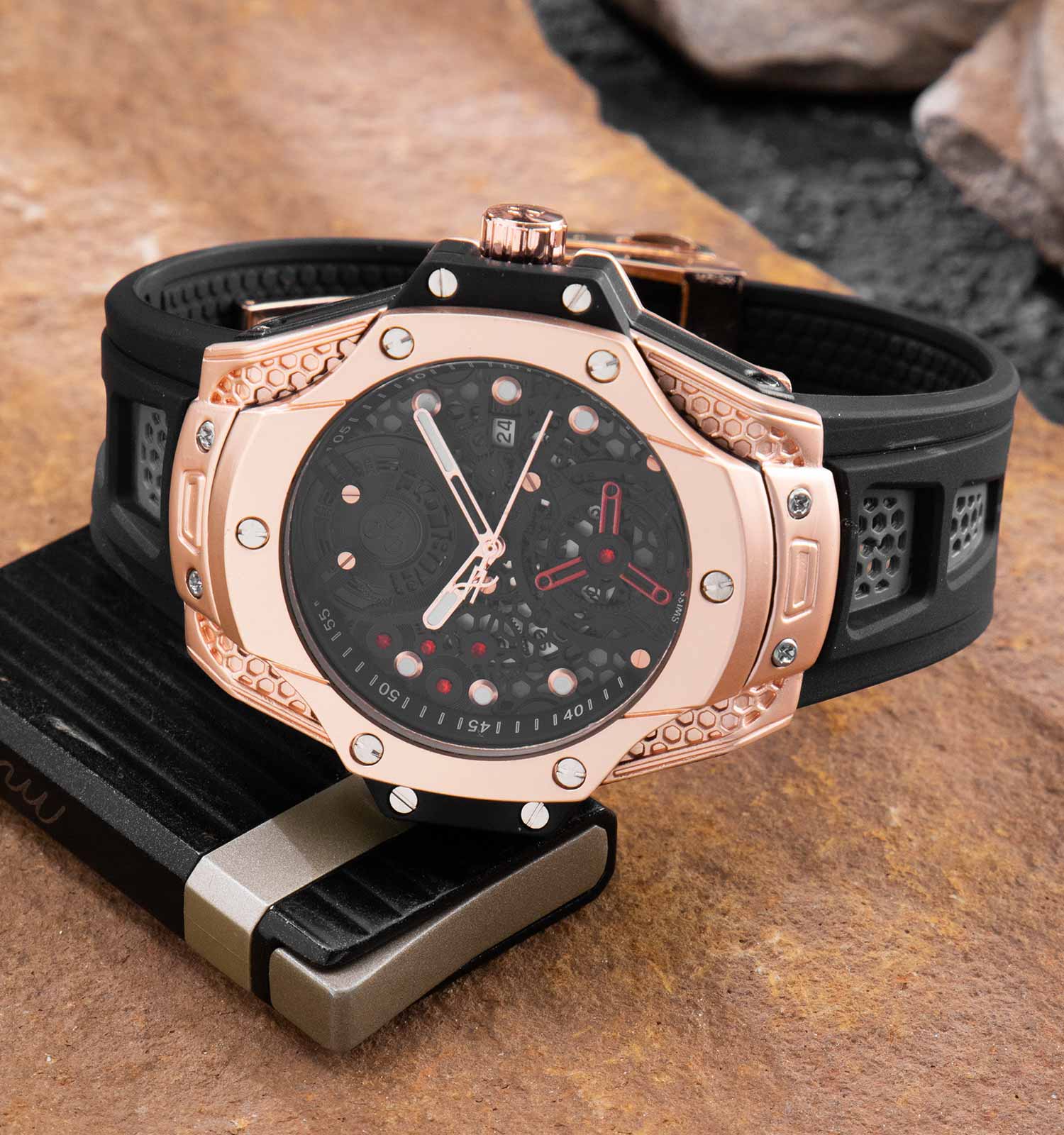ساعت مچی چرم مردانه Hublot مدل 42133