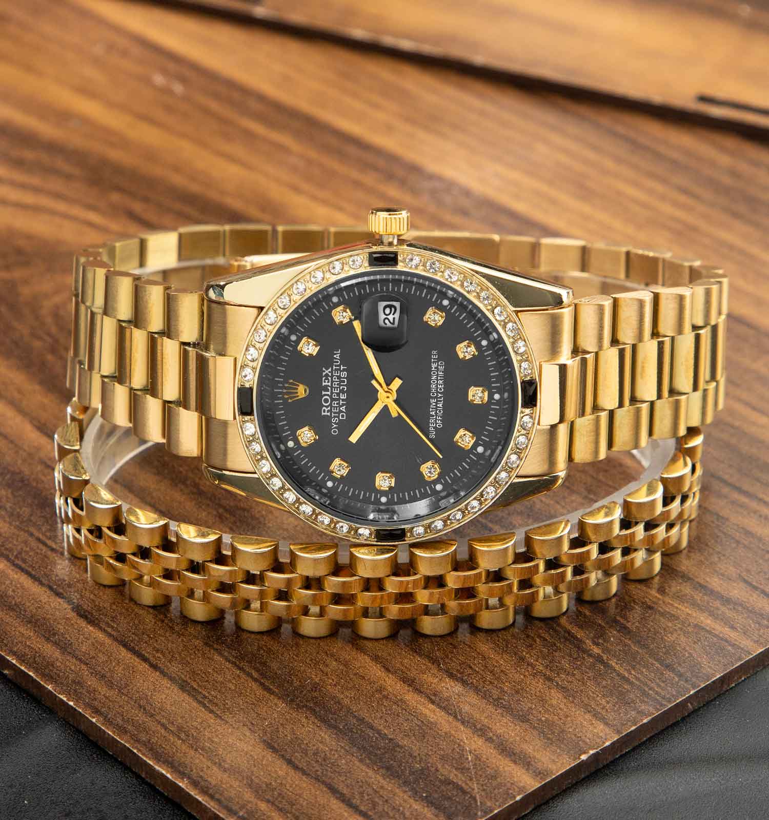 ساعت مچی تقویم دار مردانه Rolex مدل 42507