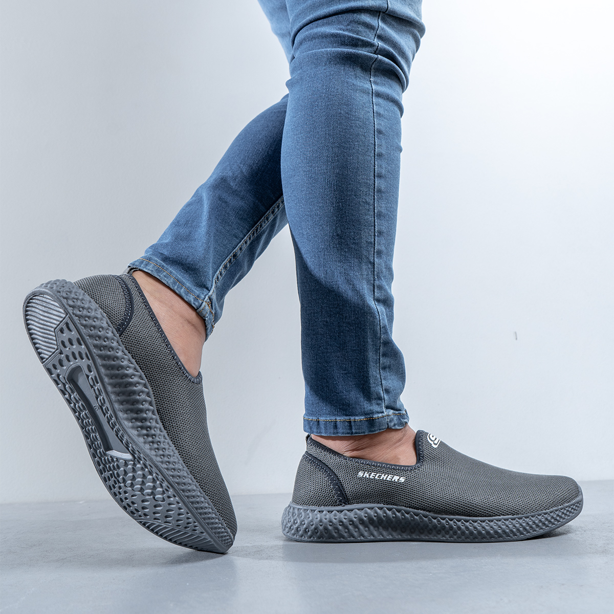 کفش ورزشیSKECHERS مردانه طوسی مدل Lavin T