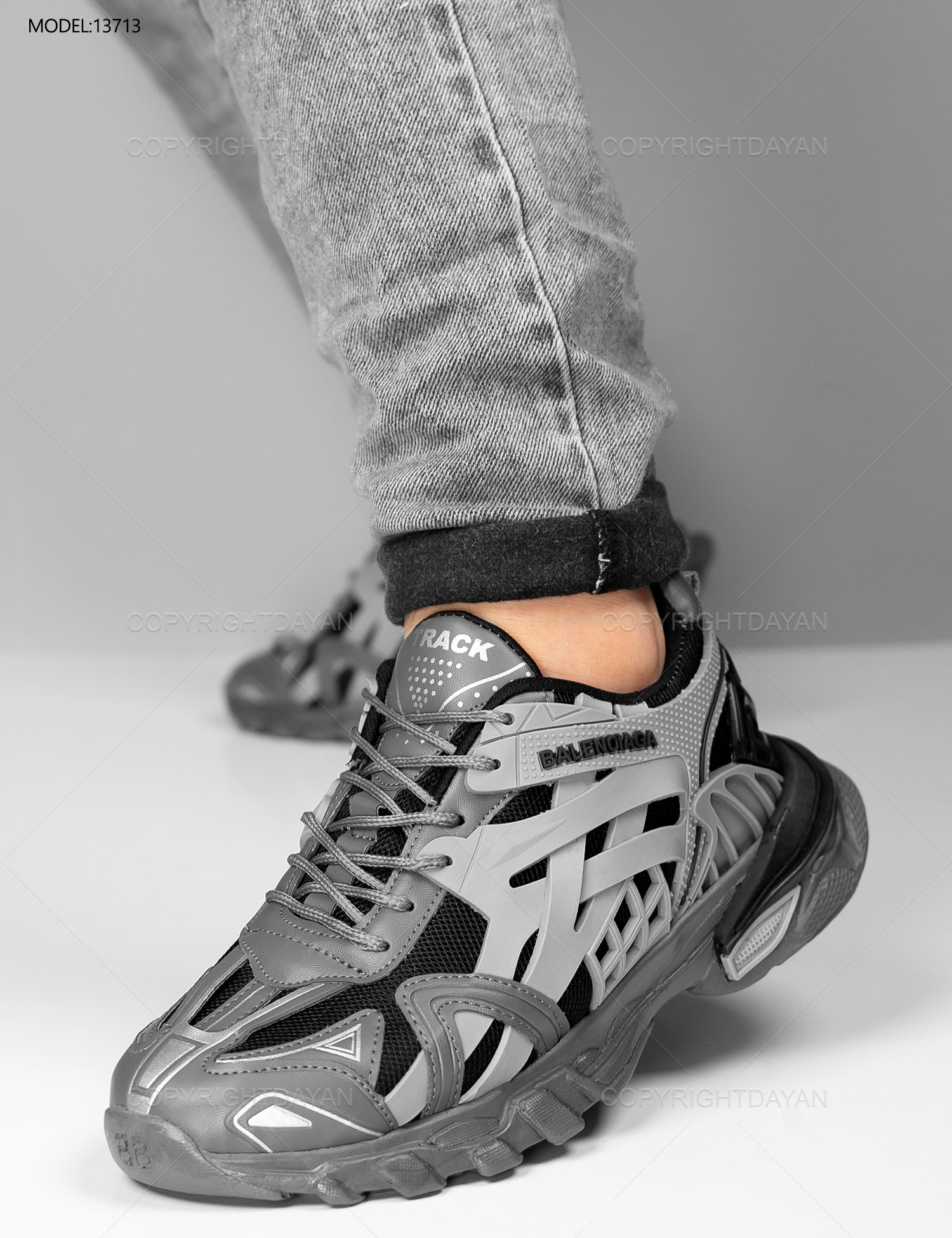 کفش ورزشی مردانه Balenciaga مدل 13713