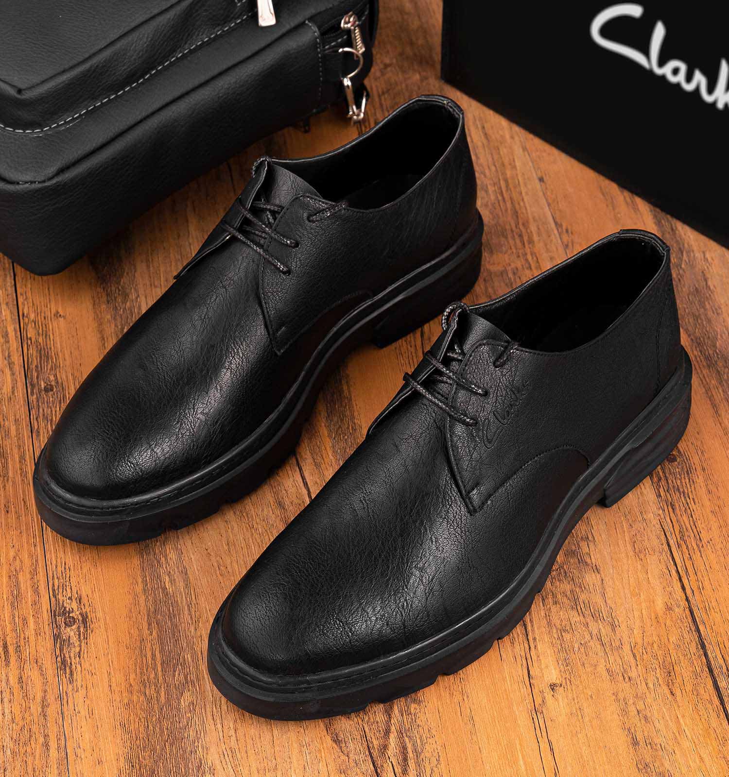 کفش مردانه Clarks مدل 16393