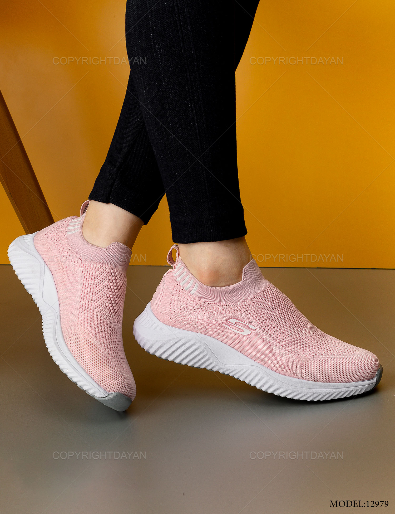 کفش زنانه Skechers مدل 12979