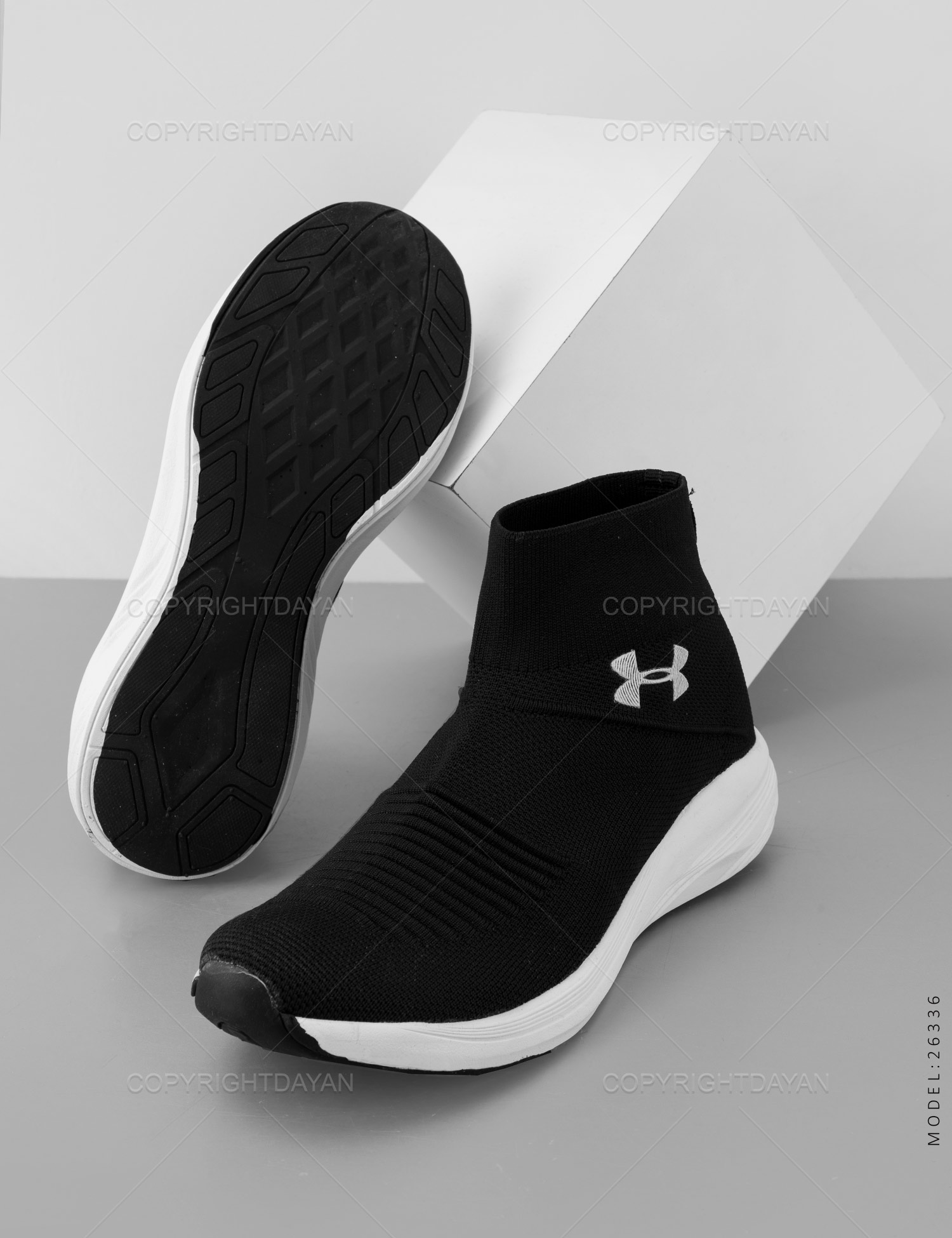 کفش ورزشی مردانه Under Armour مدل 26336