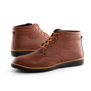 نیم بوت چرم مصنوعی مردانه عسلی Clarks بنددار مدل 39407