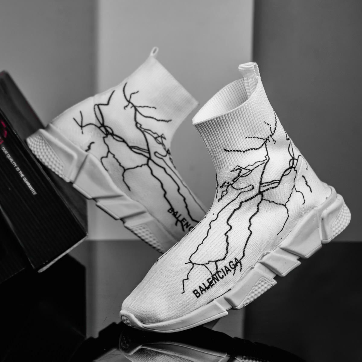 کفش ورزشی Balenciagaمردانه سفید مدل Agras