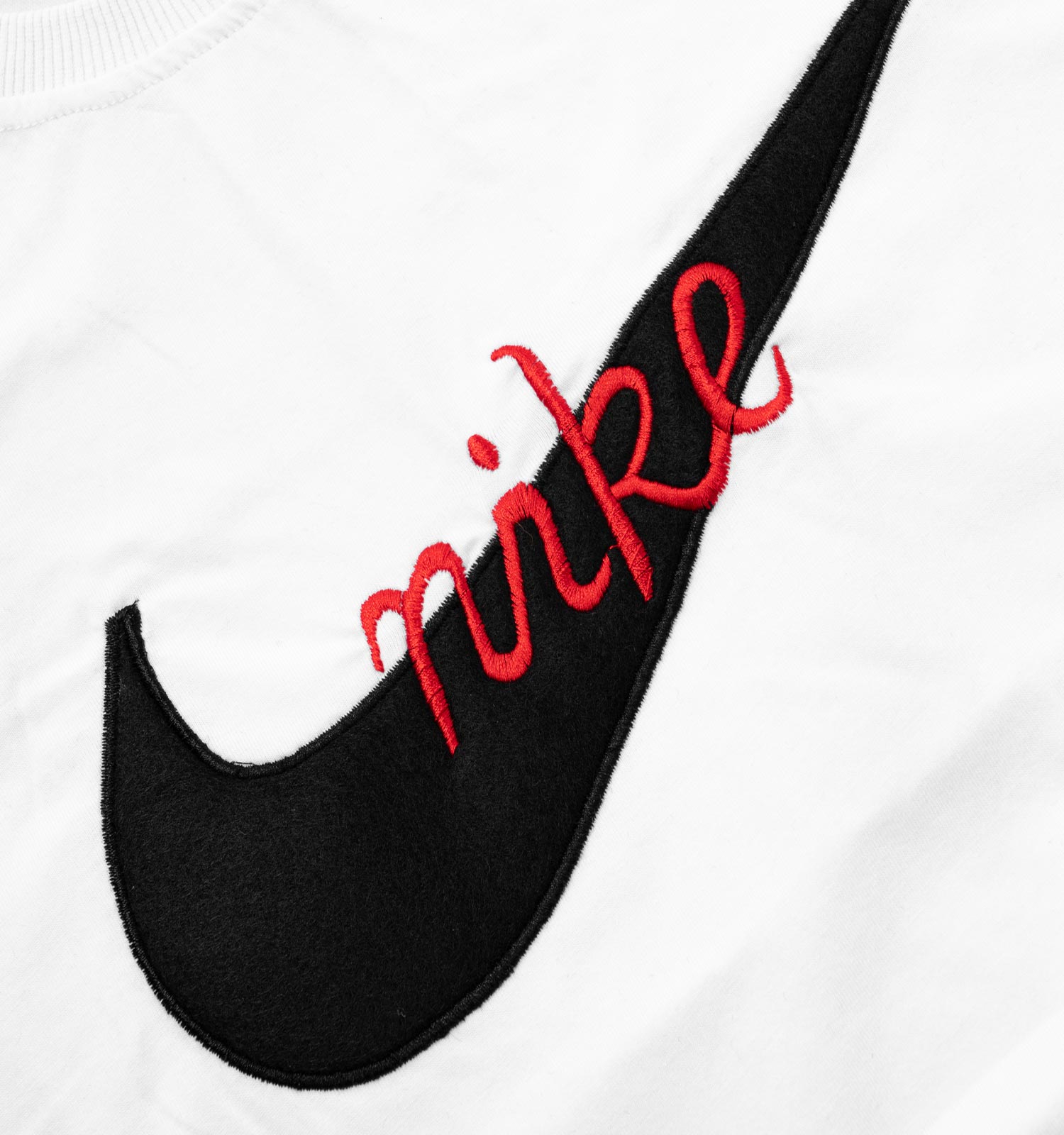 تیشرت مردانه آستین گلدوزی یقه گرد Nike مدل 36663