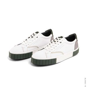 کفش روزمره مردانه Pull & Bear چرم مصنوعی بند دار سفید مدل 41581