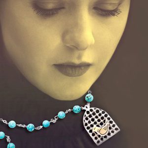 گردنبند مرغ آمین