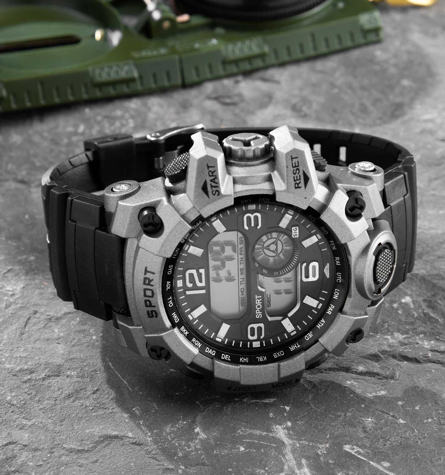 ساعت مچی دیجیتال مردانه G – Shock مدل 42687