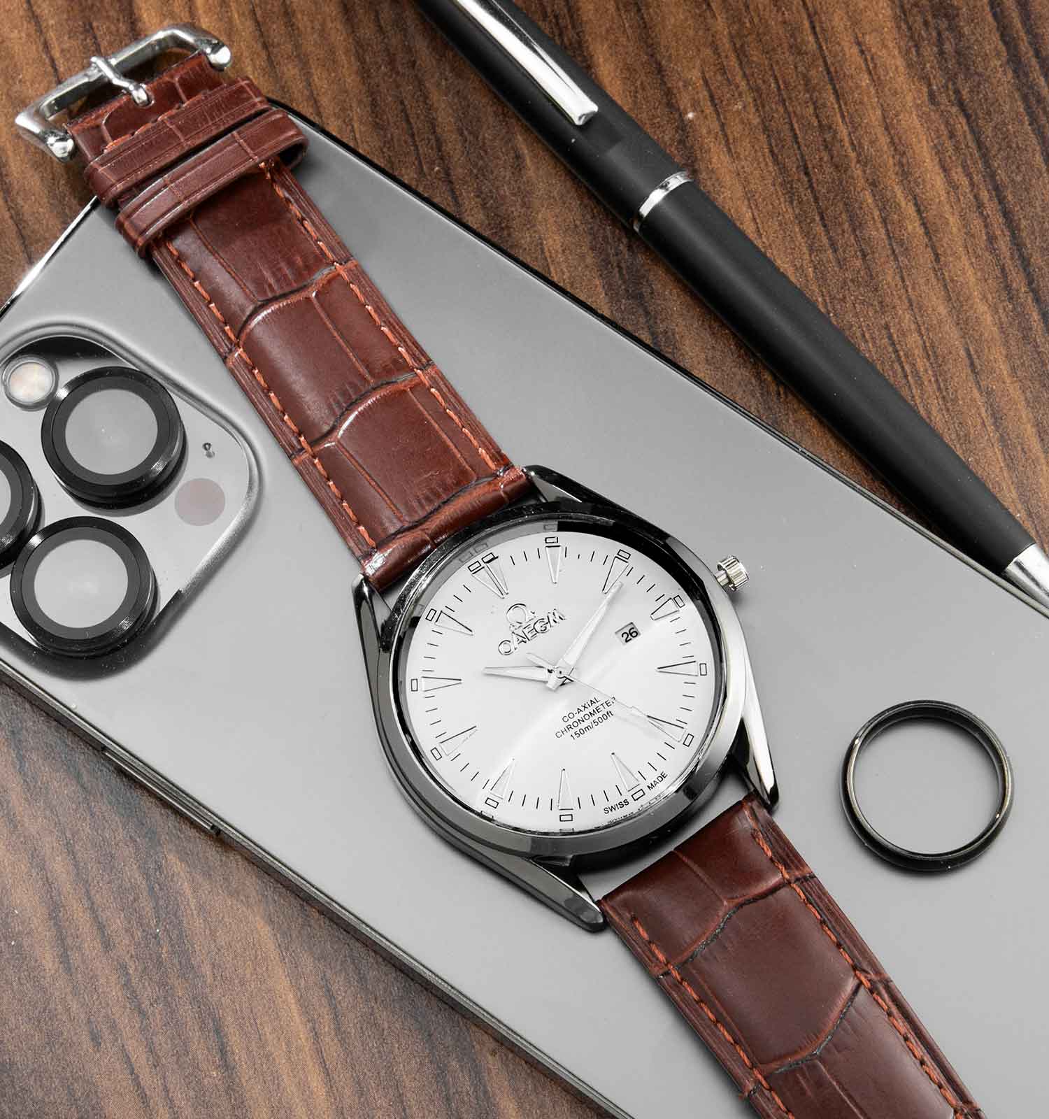ساعت مچی چرم مردانه Omega مدل 42568