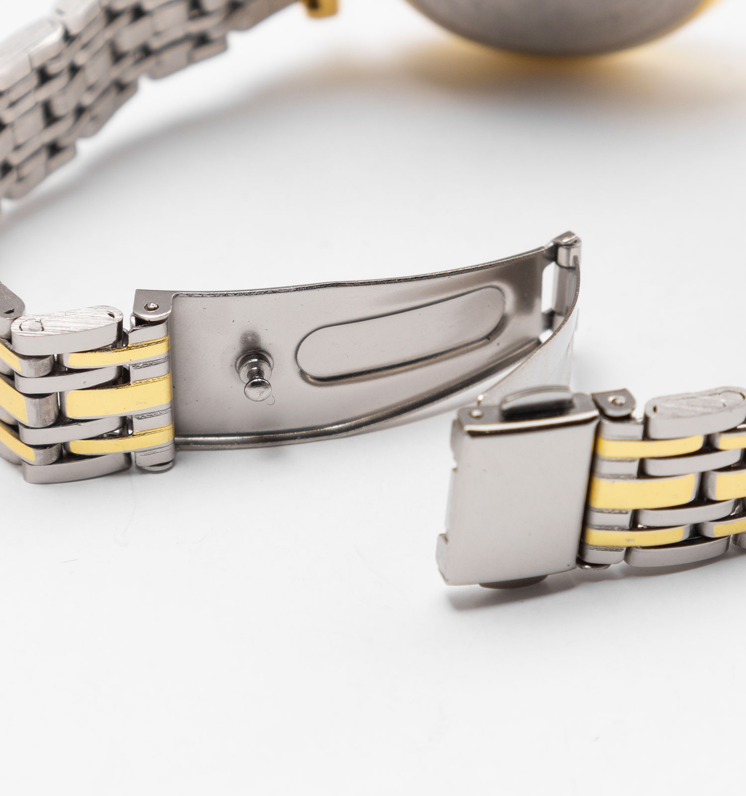 ساعت مچی عقربه ای زنانه Emporio Armani مدل 39452
