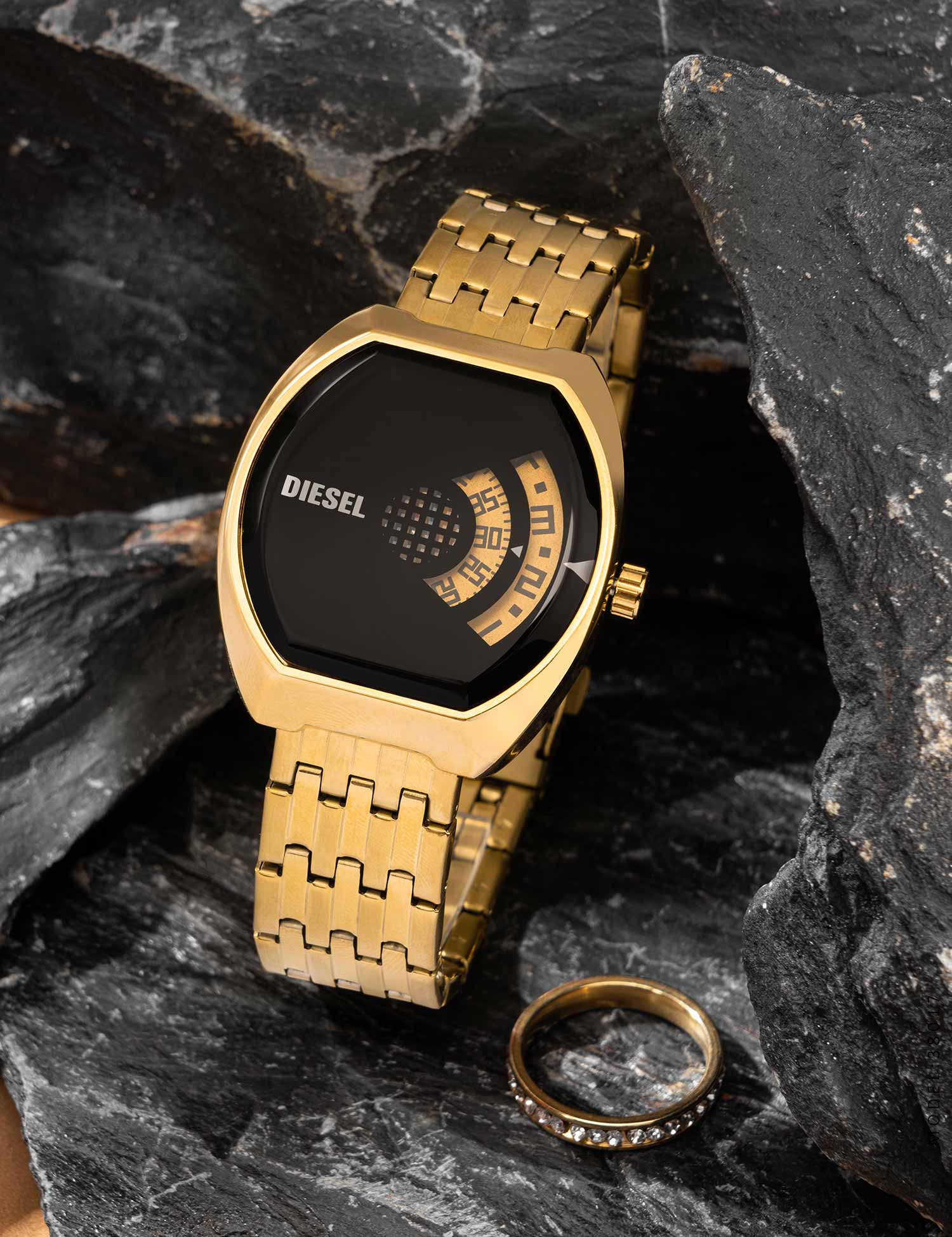 ساعت مچی مردانه Diesel مدل 38017