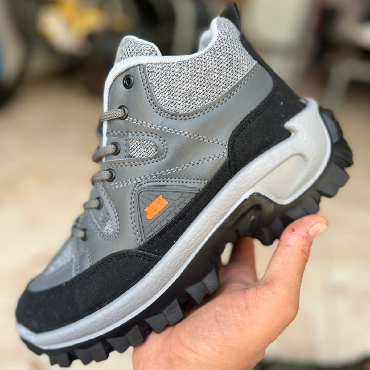 نیم بوت مردانه طوسی مدل JAX