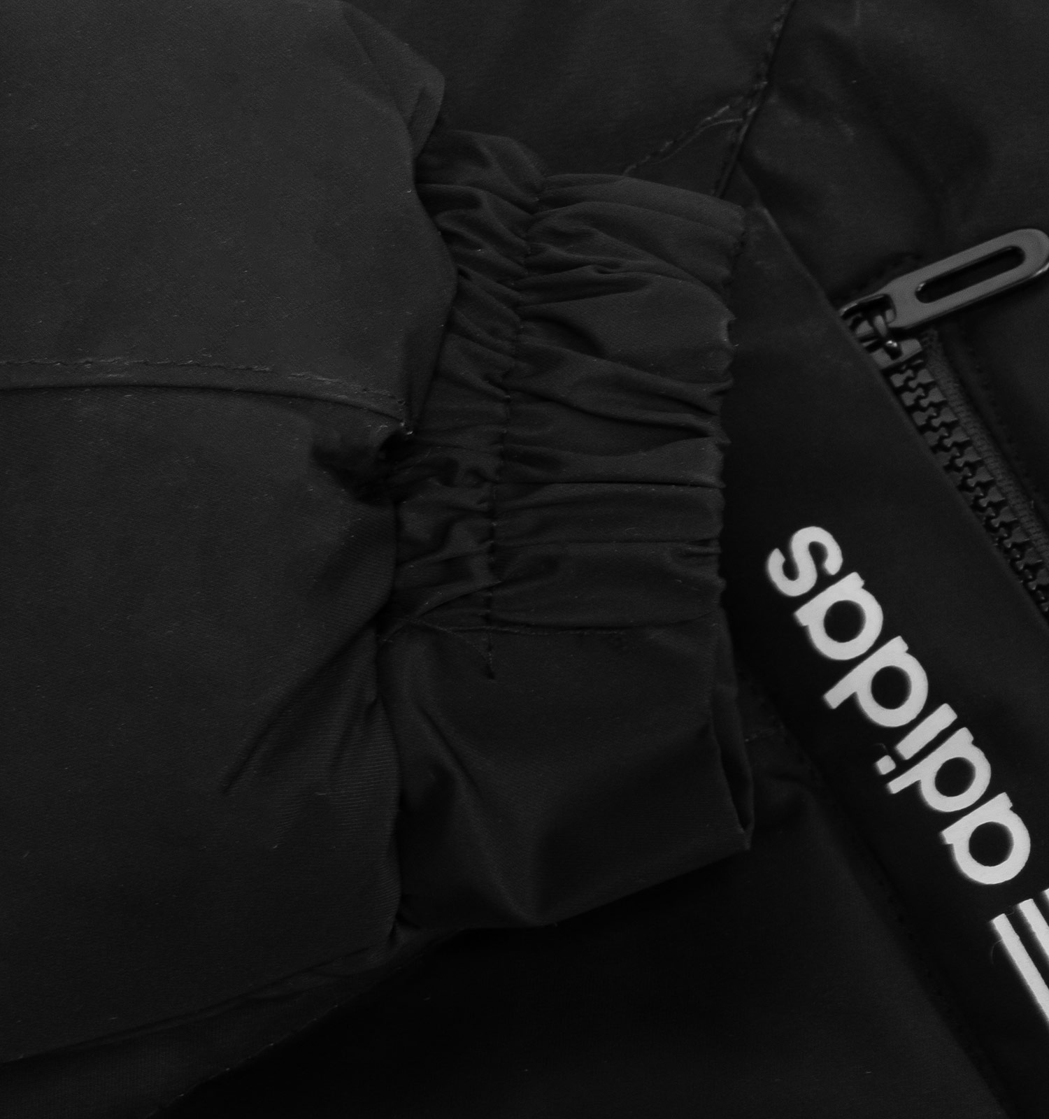 کاپشن اسپرت مردانه بادی کلاهدار مشکی Adidas مدل 46548