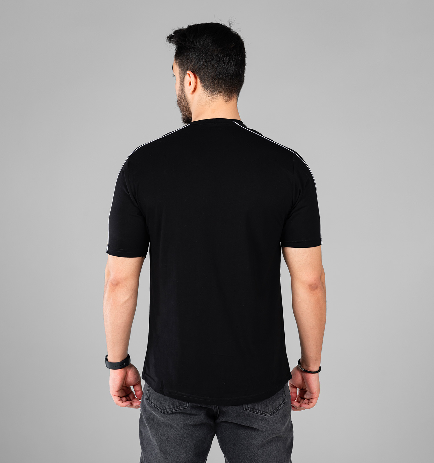 تیشرت یقه گرد مردانه مشکی نخ پنبه طرحدار مدل 47604