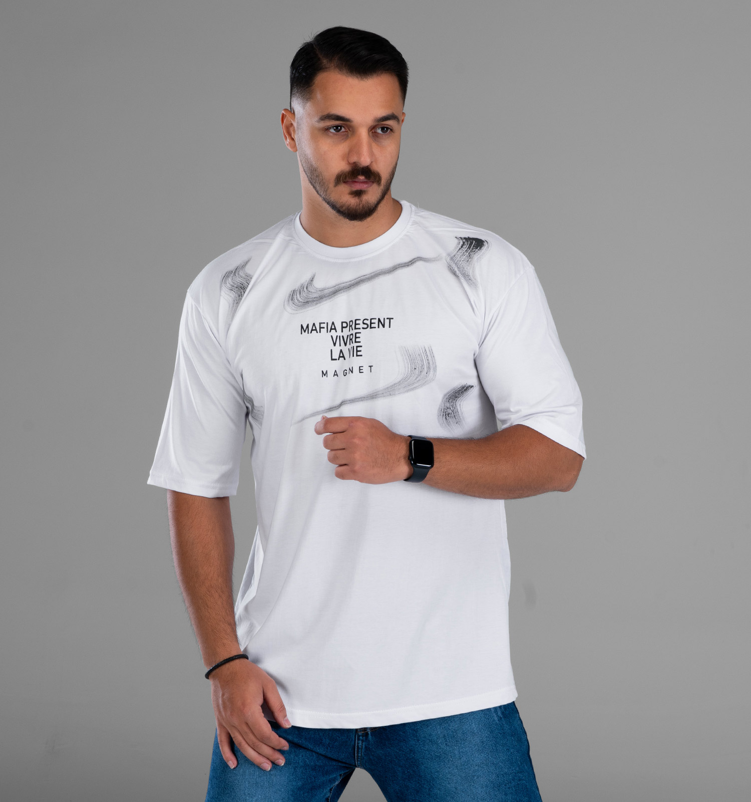 تیشرت یقه گرد مردانه باکسی سفید نخ پنبه طرحدار مدل 48077