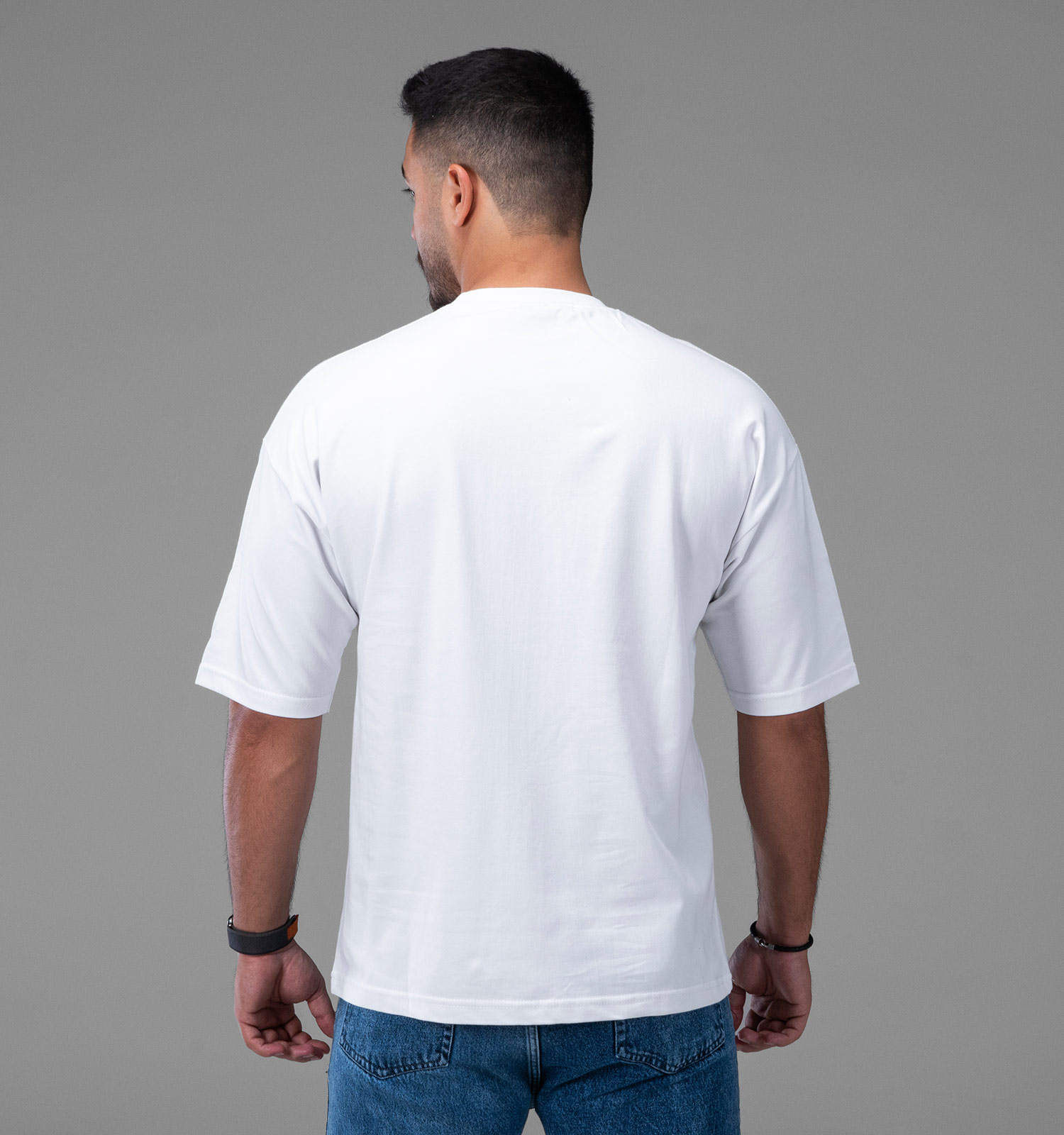 تیشرت یقه گرد مردانه باکسی سفید نخ پنبه طرحدار مدل 48154