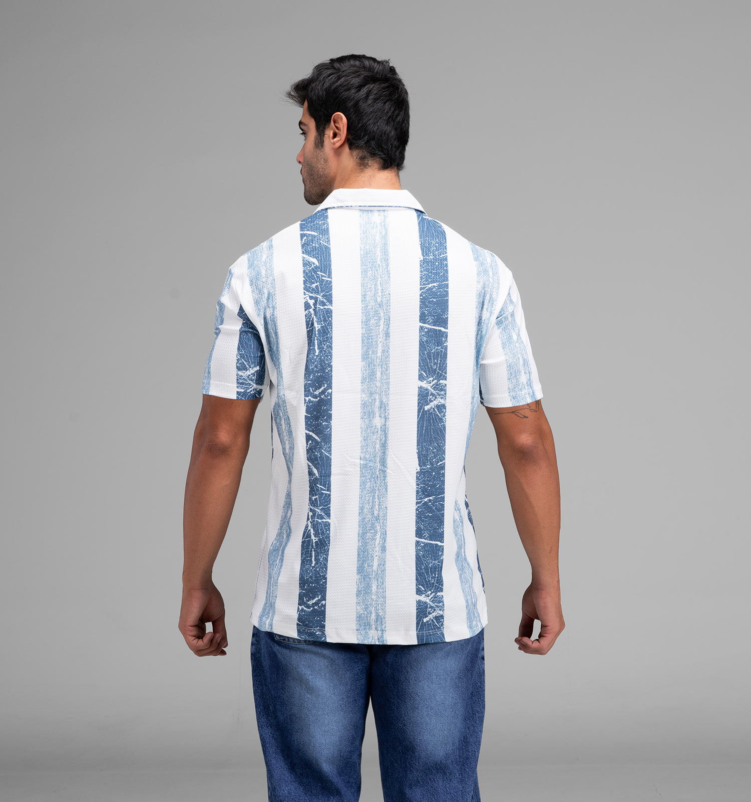 تیشرت یقه دار نیم زیپ مردانه نخ پنبه طرحدار مدل 48391