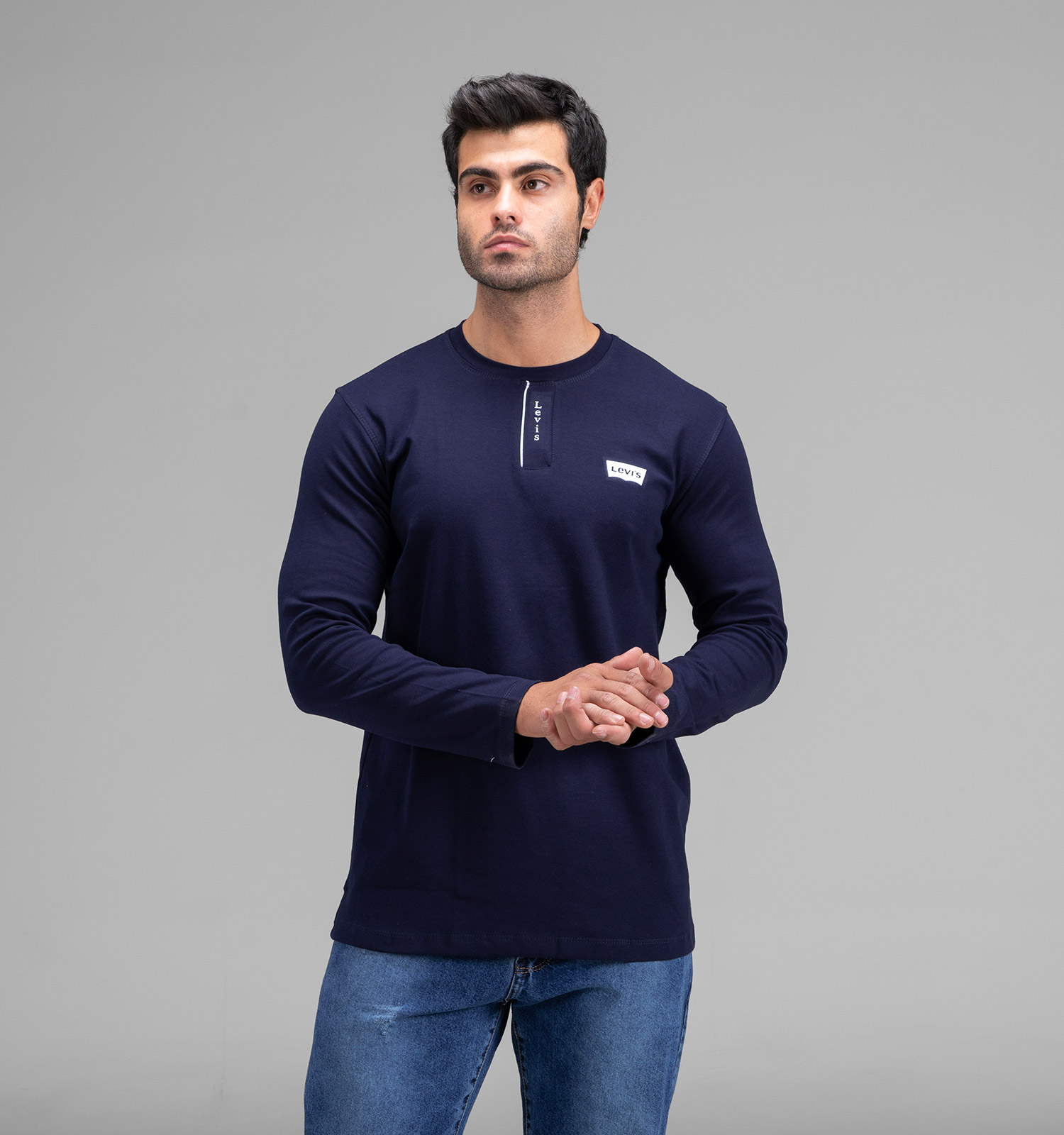 بلوز یقه گرد مردانه سرمه ای نخ پنبه ساده Levis مدل 48375