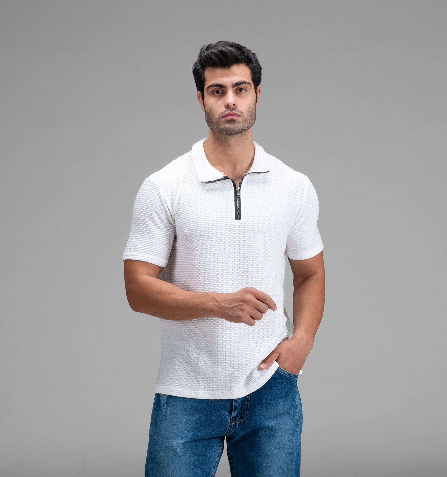 تیشرت یقه دار نیم زیپ مردانه سفید مراکشی ساده مدل 48347