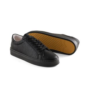 کفش روزمره مردانه چرم مصنوعی مشکی بند دار مدل 48637