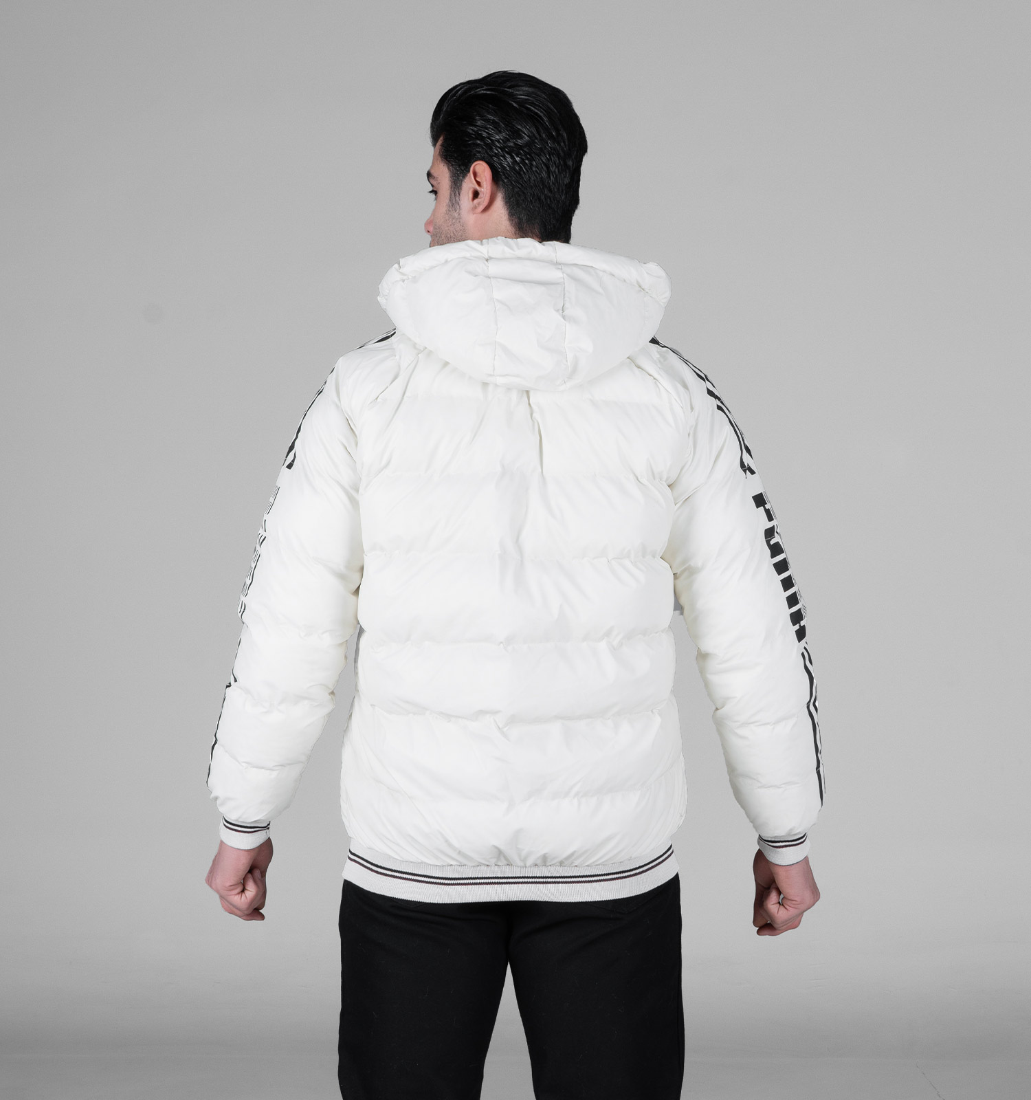 کاپشن اسپرت سیلیکونی مردانه دورو کلاهدار سفید Puma مدل 48987