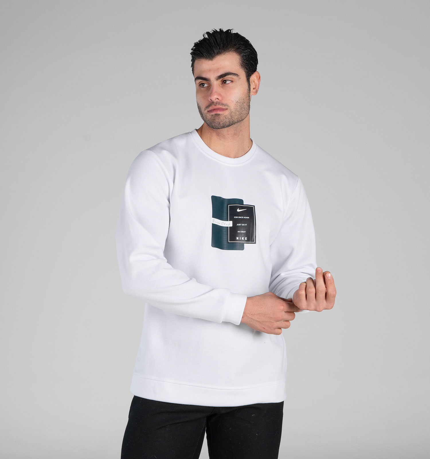 بلوز دورس مردانه یقه گرد سفید طرحدار Nike مدل 49026