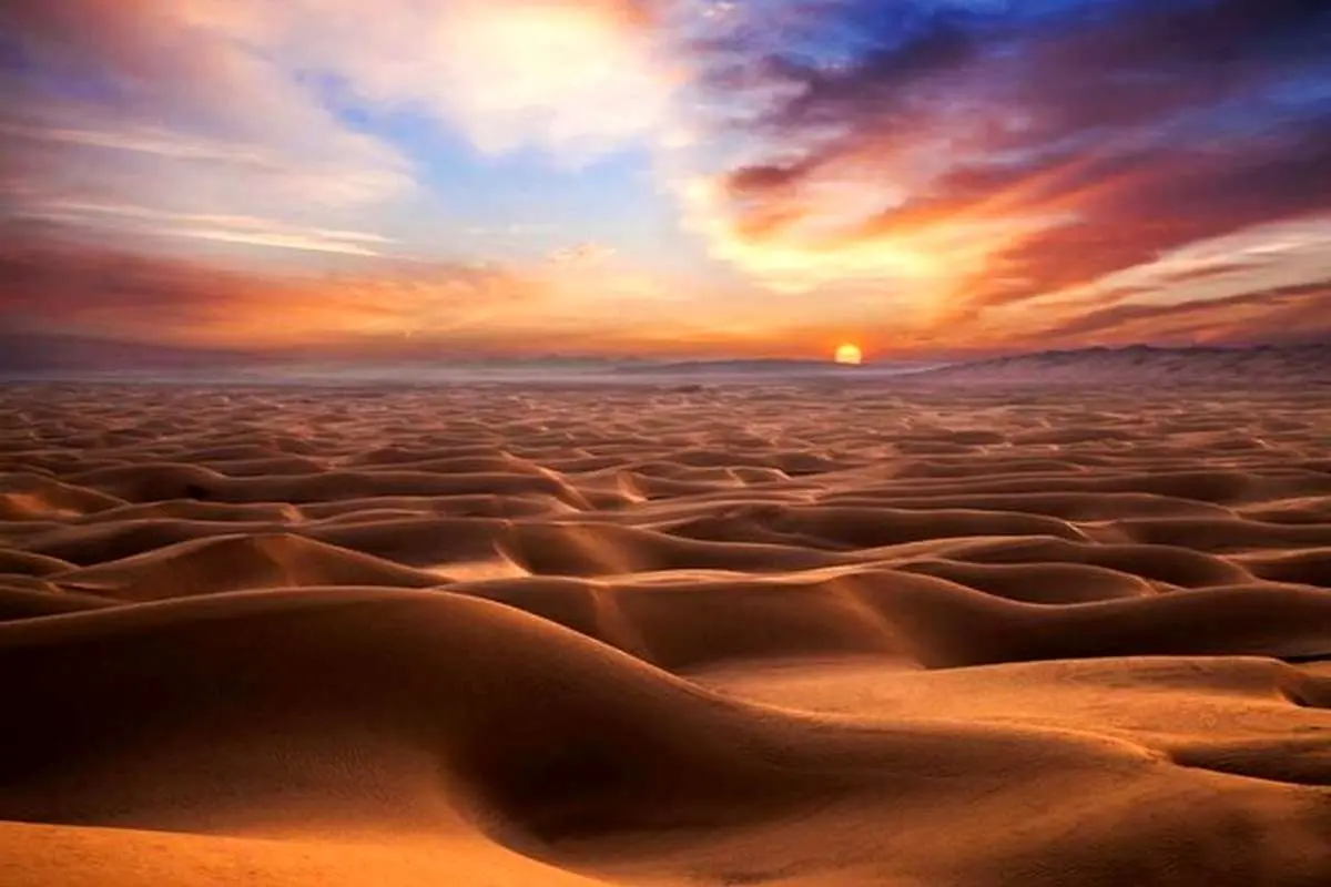 کویر ریگ جن: رازآمیز و پهناور 