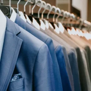 اولين كت و شلوار مربوط به کدام كشور است؟