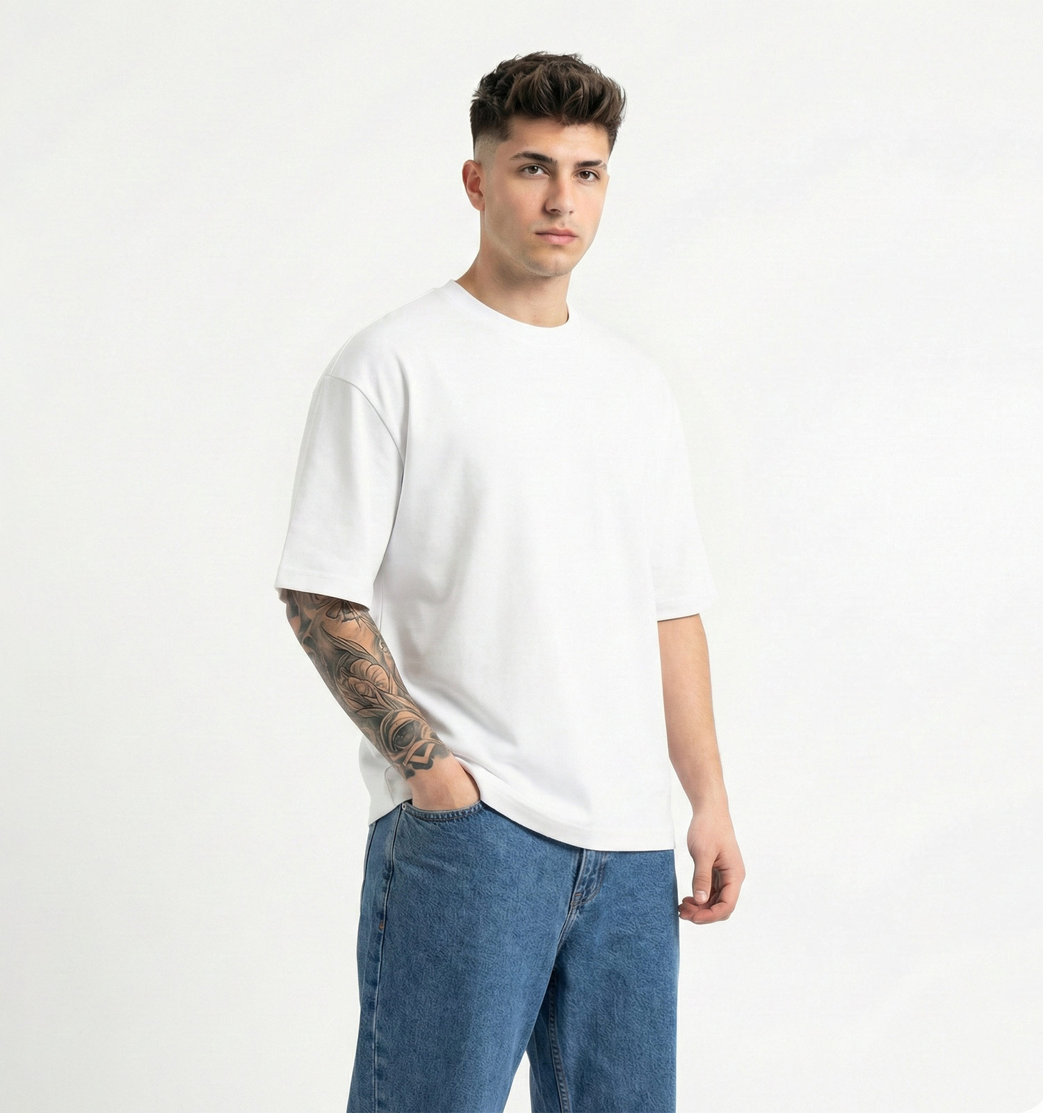 تیشرت یقه گرد مردانه باکسی سفید نخ پنبه بیسیک مدل 49484