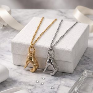 ست گردنبند قلبی طرح دست نقره ای طلایی کد6496