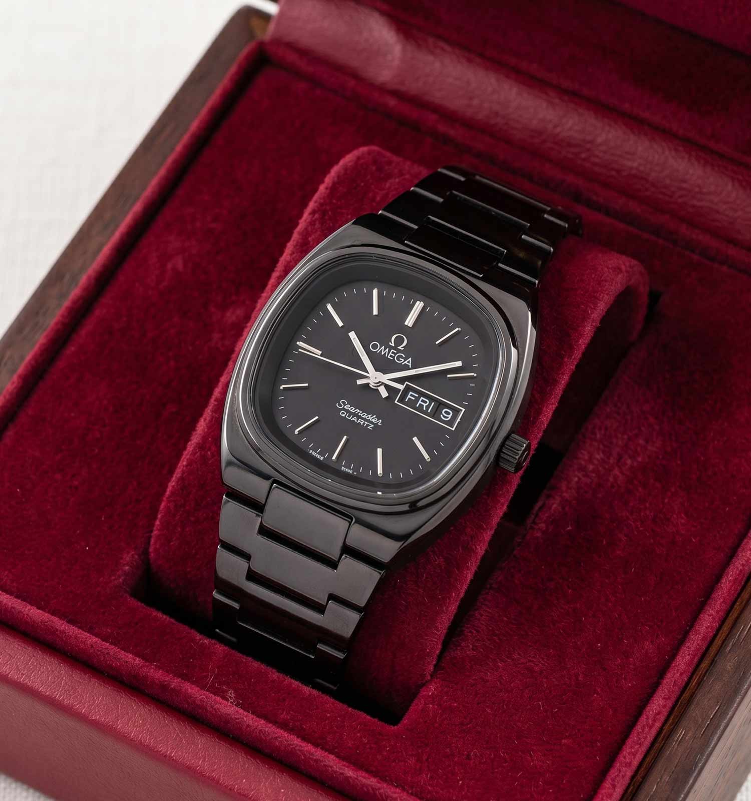 ساعت مچی عقربه ای مردانه Omega مدل 50236