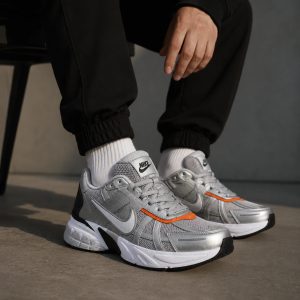 کفش ورزشی نایک وی تو کی ران NIKE V2K RUN طوسی